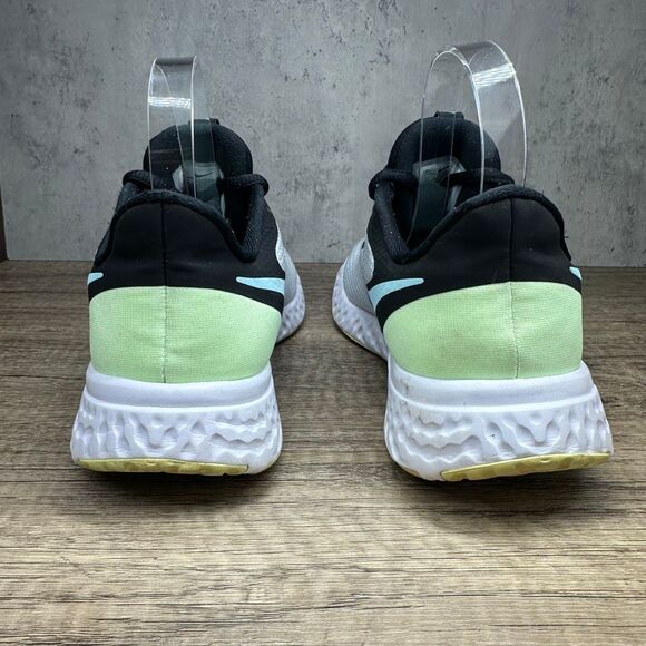 Nike~Women’s~Revolution 5 (BQ3207-900) Light Gray/Aqua Running Shoes~Size 7.5 - Picture 4 of 8